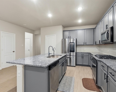 119 Buttonwood Court - Photo Thumbnail 9