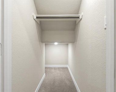 119 Buttonwood Court - Photo Thumbnail 34