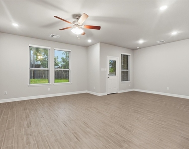 119 Buttonwood Court - Photo Thumbnail 11
