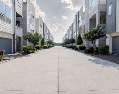 2726 Eado Edge Court - Photo Thumbnail 26