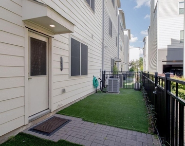 2726 Eado Edge Court - Photo Thumbnail 24