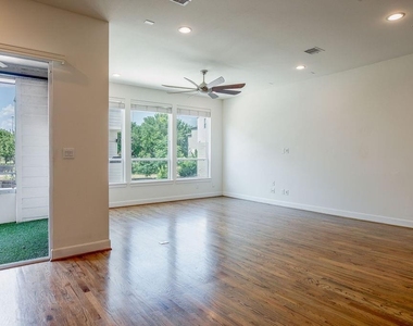 2726 Eado Edge Court - Photo Thumbnail 2