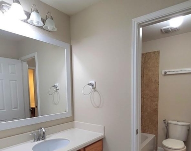 10007 Shire Green Lane - Photo Thumbnail 41