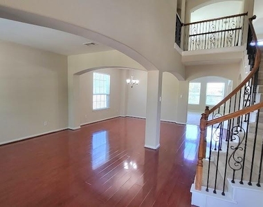 10007 Shire Green Lane - Photo Thumbnail 18