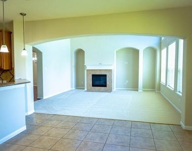 10007 Shire Green Lane - Photo Thumbnail 22