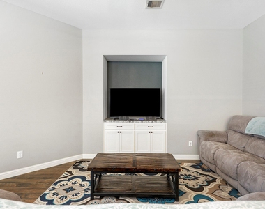 28139 Canyon Wren Drive - Photo Thumbnail 15