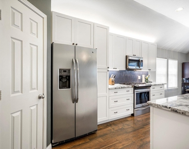 28139 Canyon Wren Drive - Photo Thumbnail 10