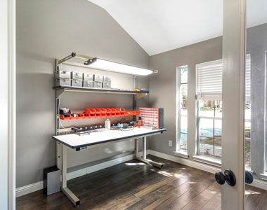 28139 Canyon Wren Drive - Photo Thumbnail 7