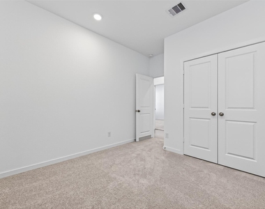 27435 Sunterra Village Dr - Photo Thumbnail 14