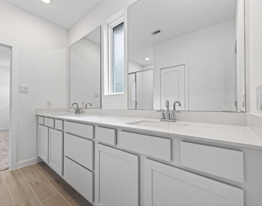 27435 Sunterra Village Dr - Photo Thumbnail 25