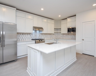 27435 Sunterra Village Dr - Photo Thumbnail 2