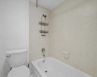 7575 Katy Freeway - Photo Thumbnail 43