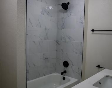 621 North Street - Photo Thumbnail 41