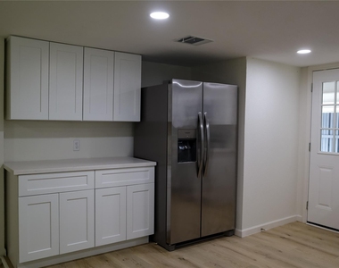 621 North Street - Photo Thumbnail 12