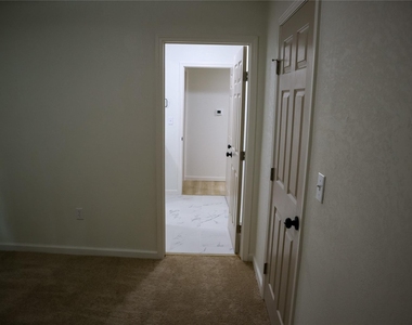 621 North Street - Photo Thumbnail 39