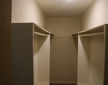 621 North Street - Photo Thumbnail 47