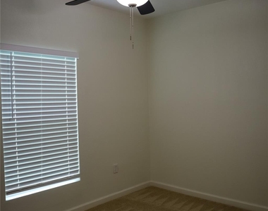 621 North Street - Photo Thumbnail 16
