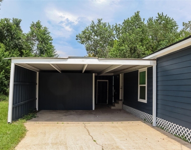 621 North Street - Photo Thumbnail 3