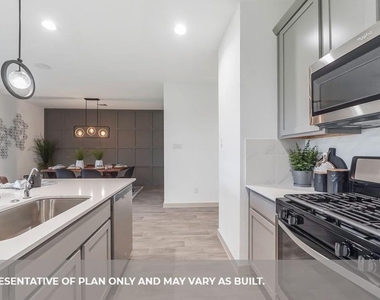 827 Silver Kettle Drive - Photo Thumbnail 10