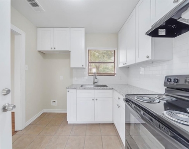 1601 Alabama Street - Photo Thumbnail 2