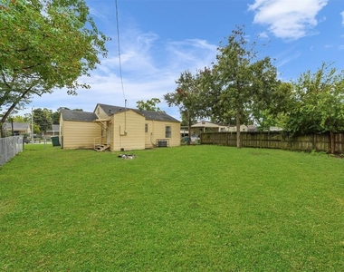 1601 Alabama Street - Photo Thumbnail 13