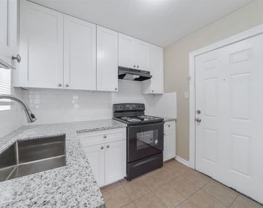 1601 Alabama Street - Photo Thumbnail 3