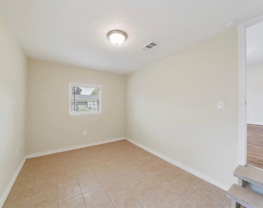 1601 Alabama Street - Photo Thumbnail 6