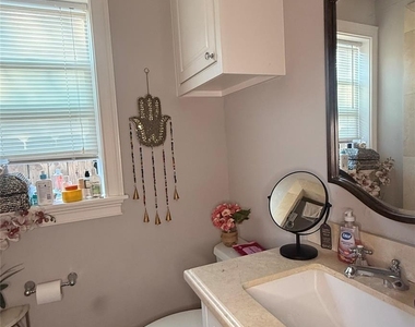4308 Leeland Street - Photo Thumbnail 6