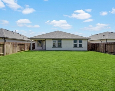7547 Cattle Walker Court - Photo Thumbnail 24