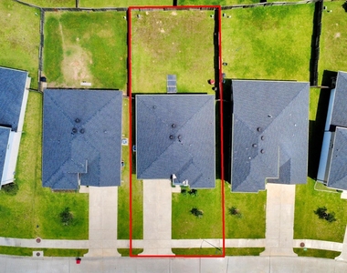 28930 Yulee Mill Drive Drive - Photo Thumbnail 1