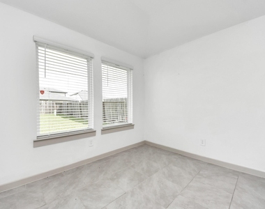 28930 Yulee Mill Drive Drive - Photo Thumbnail 21
