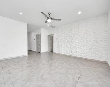 28930 Yulee Mill Drive Drive - Photo Thumbnail 26