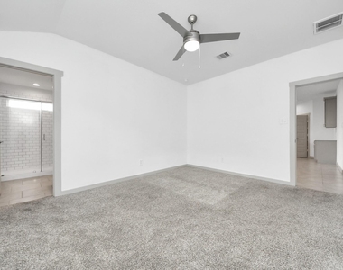 28930 Yulee Mill Drive Drive - Photo Thumbnail 2