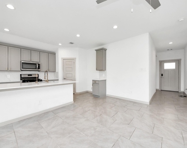 28930 Yulee Mill Drive Drive - Photo Thumbnail 22