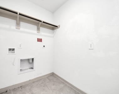 28930 Yulee Mill Drive Drive - Photo Thumbnail 13