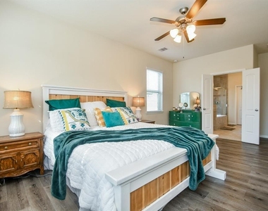 2214 Granite Park Lane - Photo Thumbnail 9
