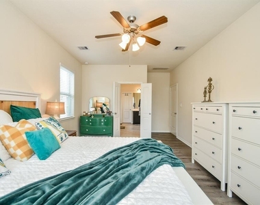 2214 Granite Park Lane - Photo Thumbnail 11