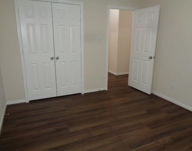 6702 Castle Terrace Ct Court - Photo Thumbnail 13