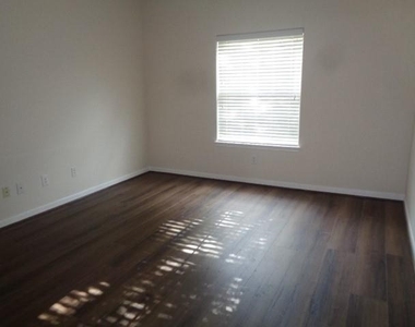 6702 Castle Terrace Ct Court - Photo Thumbnail 5