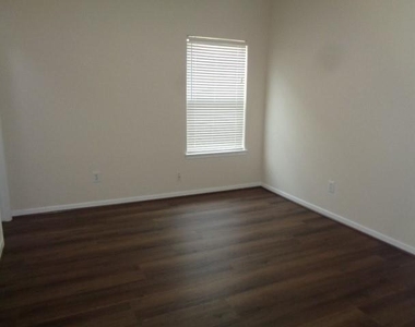 6702 Castle Terrace Ct Court - Photo Thumbnail 17