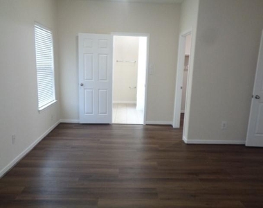 6702 Castle Terrace Ct Court - Photo Thumbnail 24