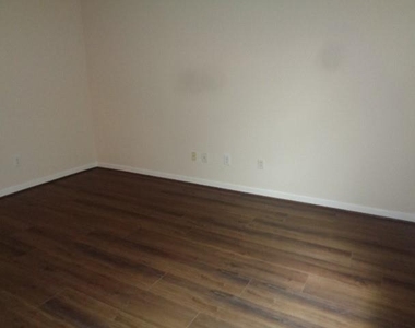 6702 Castle Terrace Ct Court - Photo Thumbnail 23