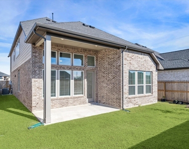 127 Nightshade St - Photo Thumbnail 12