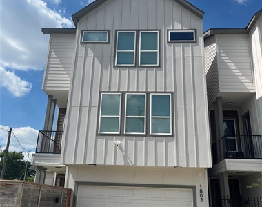 1805 Brooks Street - Photo Thumbnail 13