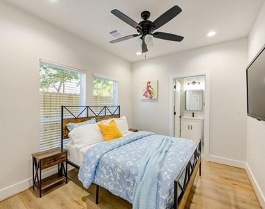 1805 Brooks Street - Photo Thumbnail 13
