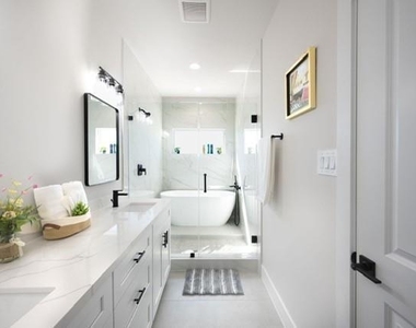 1805 Brooks Street - Photo Thumbnail 8