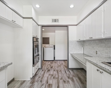 10807 Beinhorn Road - Photo Thumbnail 8