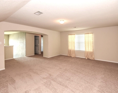 5827 Annatto Drive - Photo Thumbnail 13
