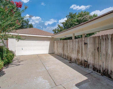 1711 Stone Meadows Lane - Photo Thumbnail 1