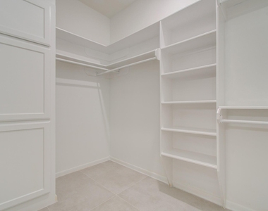 1711 Stone Meadows Lane - Photo Thumbnail 35